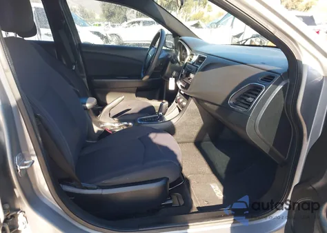 2013 Chrysler 200 Lx из США, поврежденный, VIN 1C3CCBAB7DN670139